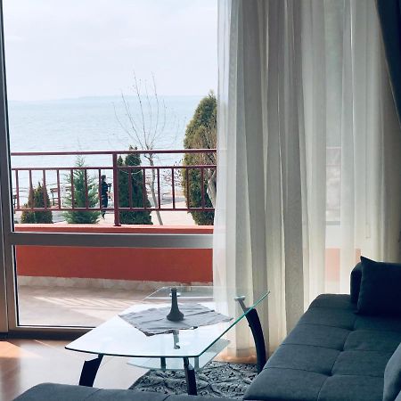Beautiful Apartment Right By The Sea, Sveti Vlas Exterior foto