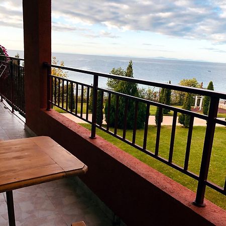 Beautiful Apartment Right By The Sea, Sveti Vlas Exterior foto