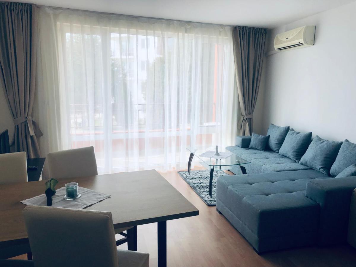 Beautiful Apartment Right By The Sea, Sveti Vlas Exterior foto