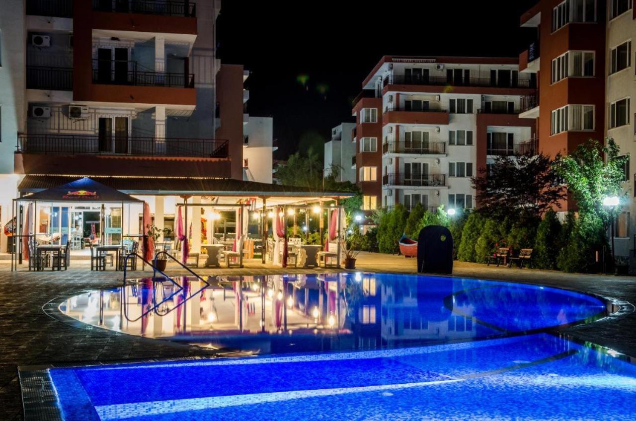 Beautiful Apartment Right By The Sea, Sveti Vlas Exterior foto